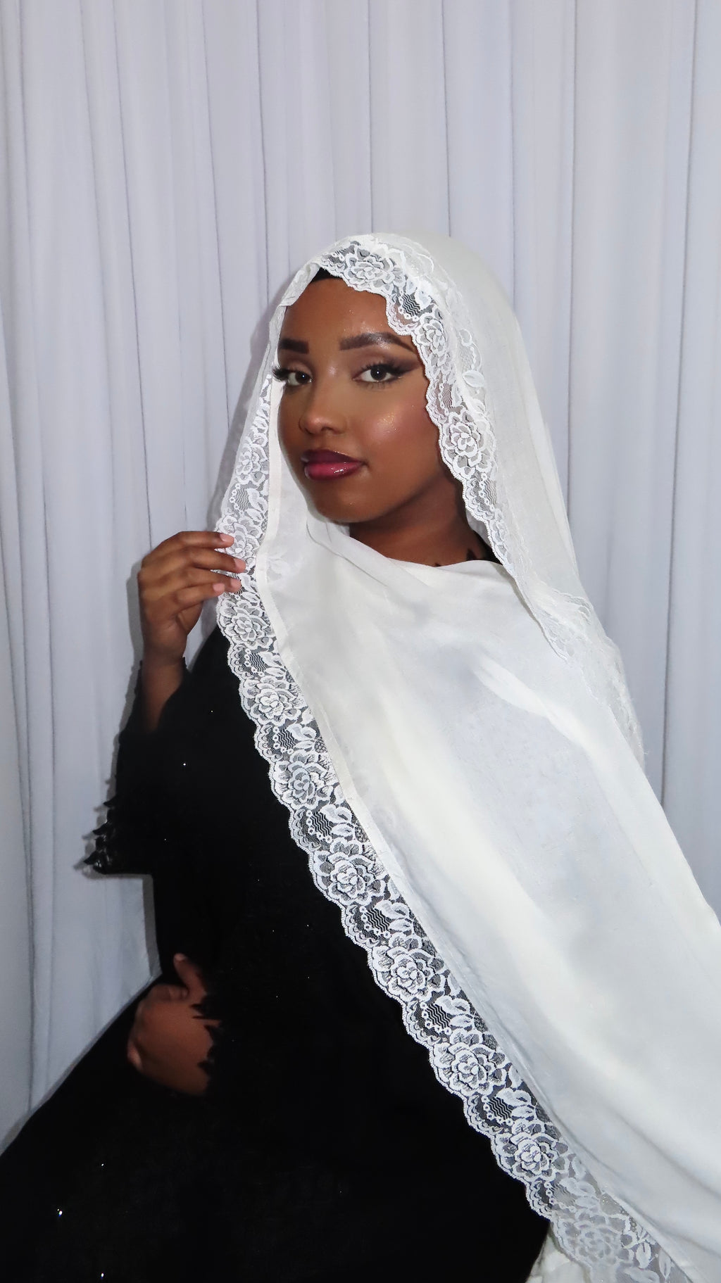 Swan Lace Hijab