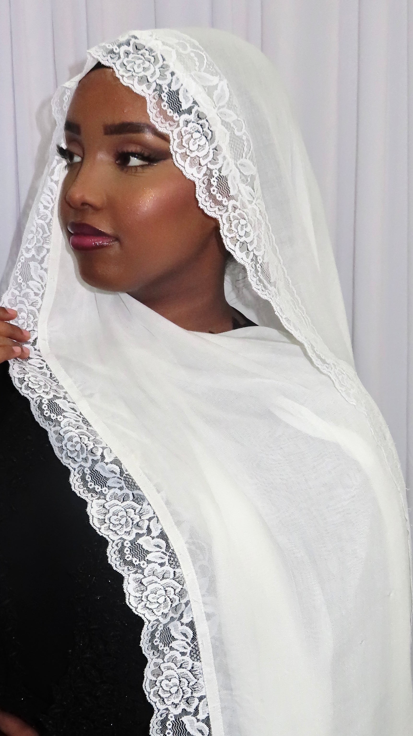Swan Lace Hijab